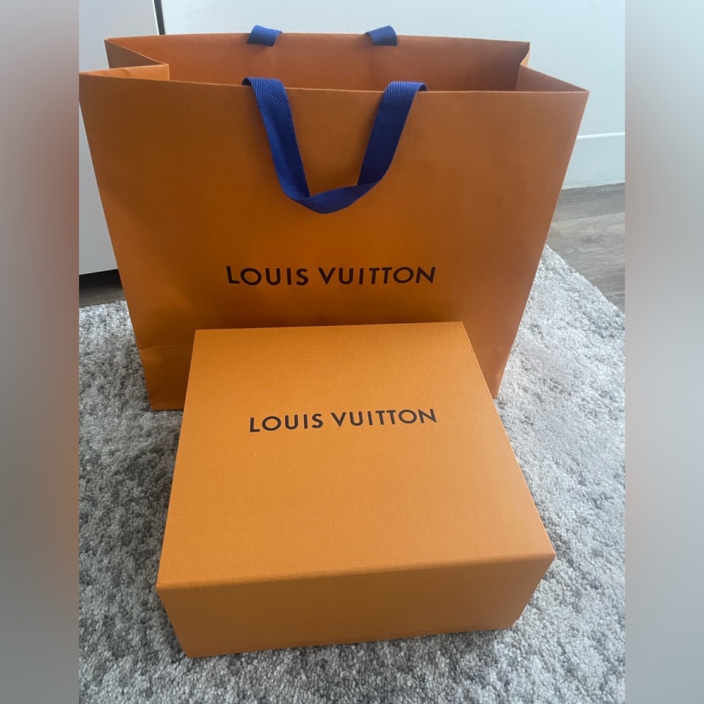 Box and paper bag for Croisette D Ebe